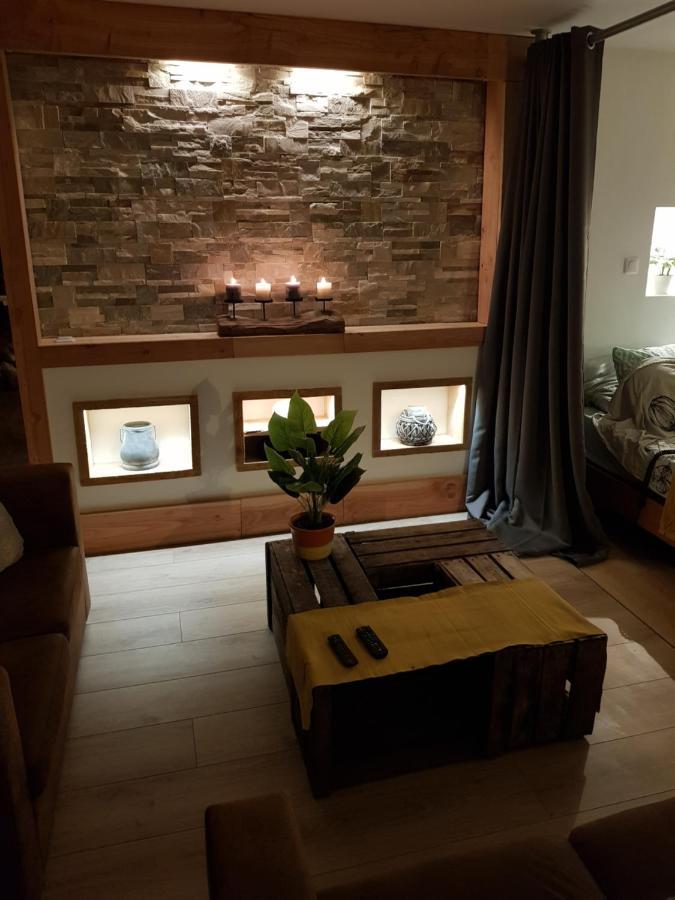L'Idyllique - Studio Prive Sous Maison Saint-Didier-sur-Beaujeu Eksteriør bilde