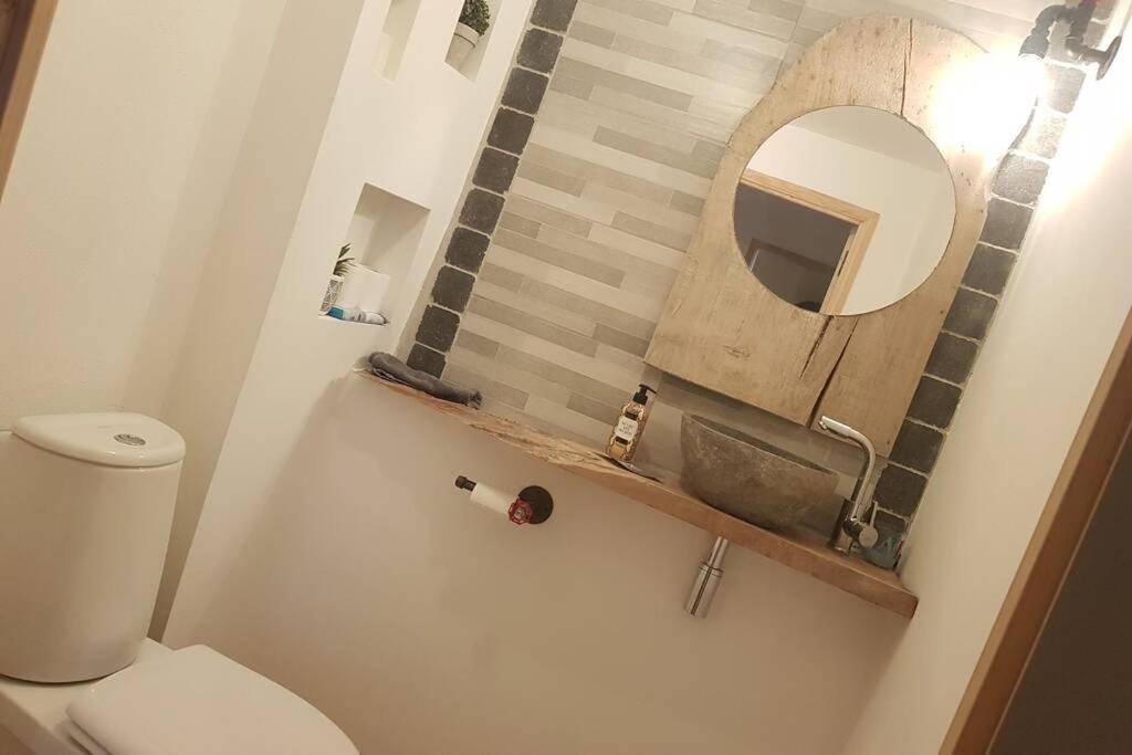 L'Idyllique - Studio Prive Sous Maison Saint-Didier-sur-Beaujeu Eksteriør bilde