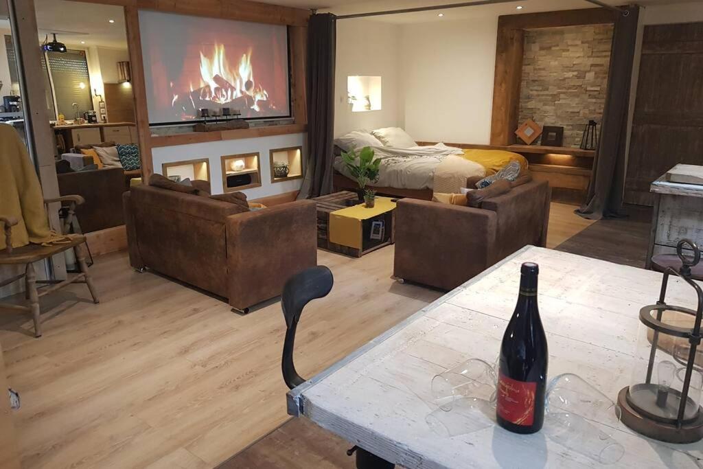 L'Idyllique - Studio Prive Sous Maison Saint-Didier-sur-Beaujeu Eksteriør bilde