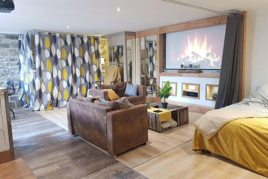 L'Idyllique - Studio Prive Sous Maison Saint-Didier-sur-Beaujeu Eksteriør bilde
